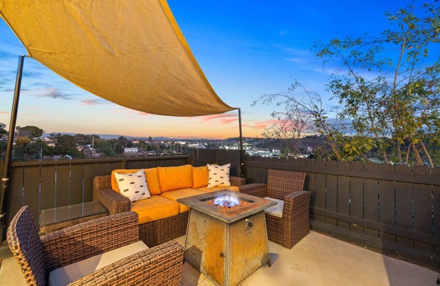 Dog-Friendly House w/ Hot Tub, AC, Game Room
