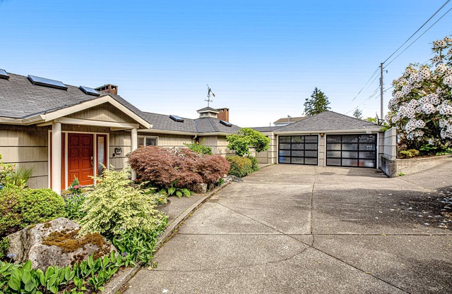 Dog-friendly waterfront home w/ Hood Canal views, dock, beach, kayaks-Dogs ok