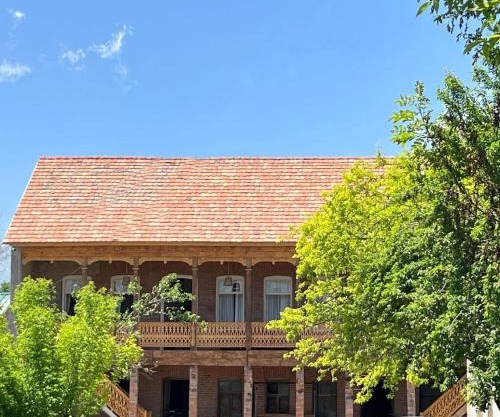Dokholyan's House