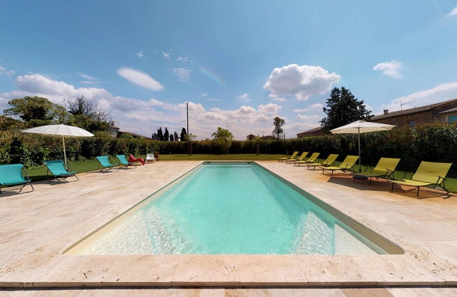 Domaine Paul Huc, das Atelier, gehobene Wohnung mit Pool