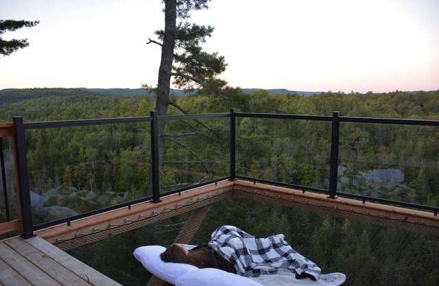 Dome 01 - The Pine, Le Pin | Vue Panoramique, Spa Privé & Filet Suspendu