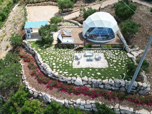 Dome on the hill with Jacuzzi