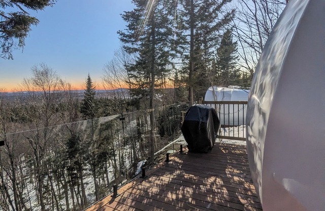 Domes, Luxury glamping