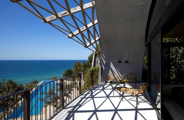 Domic Noosa (Ocean Views)
