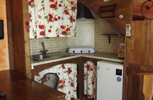 Domos de L'Appiu Holiday Homes - The Poppy
