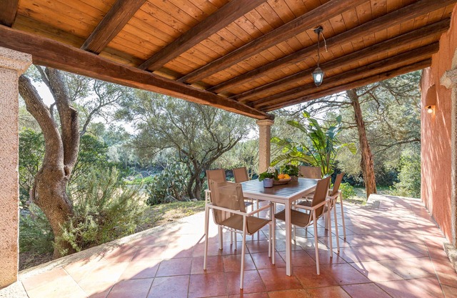 Domos Pintadas Cottage in Porto Rotondo, Rudalza, Italy