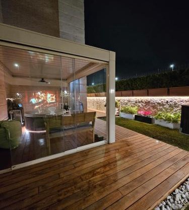 Domus Aqua Luxury Apartment