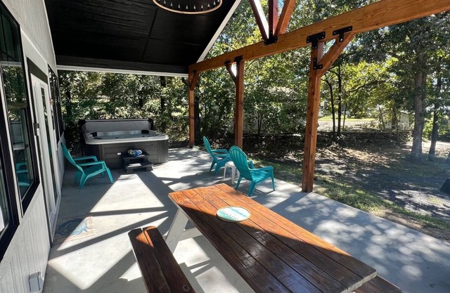 Don't Miss this Unbelievable View of Lake Eufaula in DuchessCreek/Porum Landing