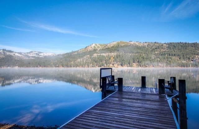 Donner Lakefront Retreat