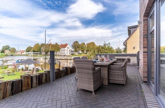 Doppelhaushälfte direkt am Hafen von Tönning