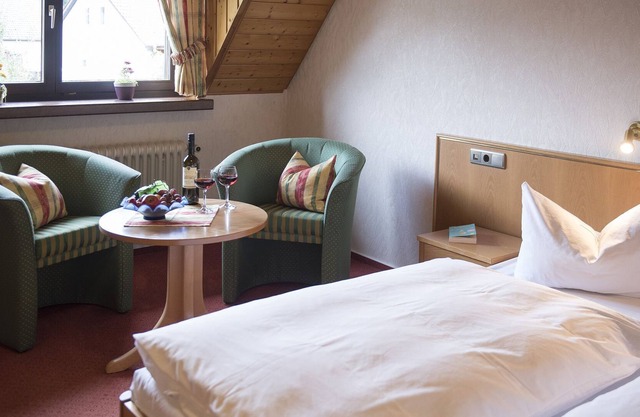 Doppelzimmer im Haupthaus oder Gästehaus