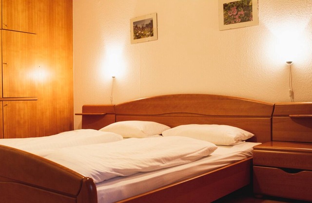 Doppelzimmer im Nebengebäude, Katg. 2, max. für 2 Personen
