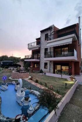 Dora's Garden Villa
