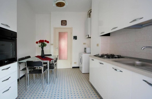 Doria 6 Int 6 - Ein Schlafzimmer Wohnung, Schläft 6