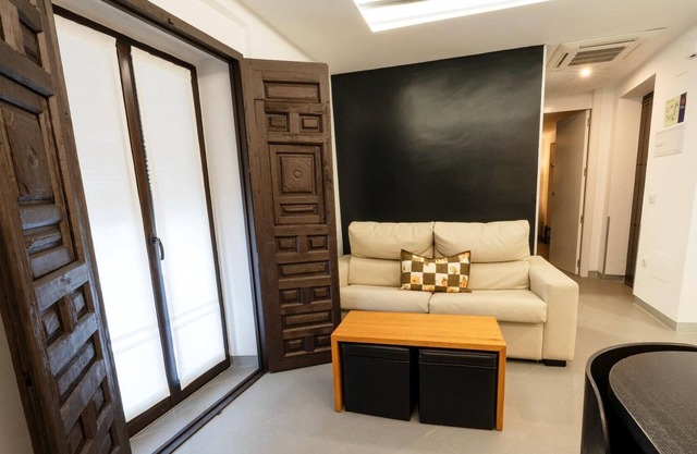 Double Apartment .