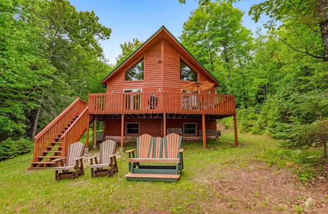 Double Arrow Cabin