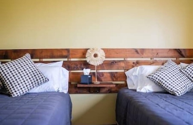 Double Cabin #4 - Oak Point