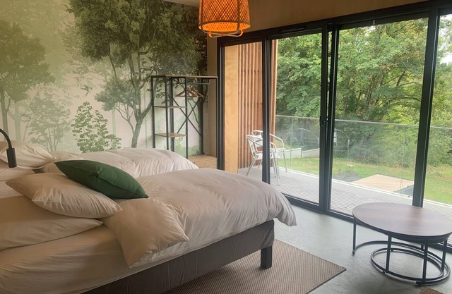 Double or twin room with balcony