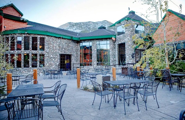 Double Queen Room at The Retreat on Charleston Peak – All-Season Mountain Escape