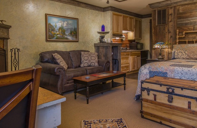 DOPPELTE KÖNIGIN SUITE IN DER BAILEY LODGE