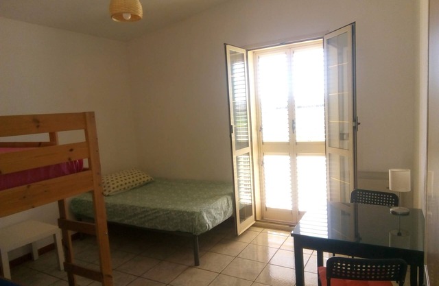 Double room for rent with private bathroom