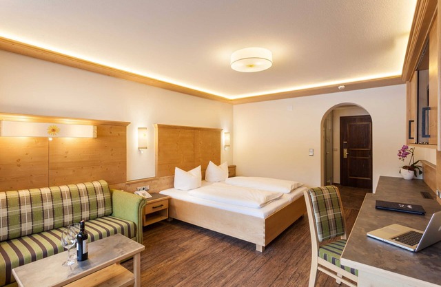 Doppelzimmer Arnika - Hotel Tyrol am Haldensee