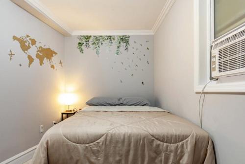 Double Room at a shared Apartment near Times Square