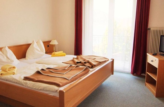 Doppelzimmer 24 Seeblick - Hotel Garni - Zur Landeroith GmbH