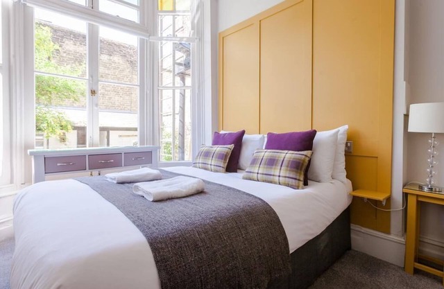 Doppelzimmer-Economy-Gemeinsames Badezimmer-Parkblick-7