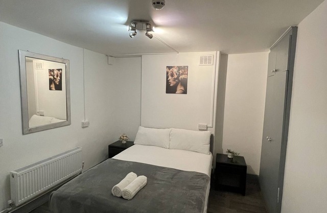 Doppelzimmer-Gemeinsames Badezimmer