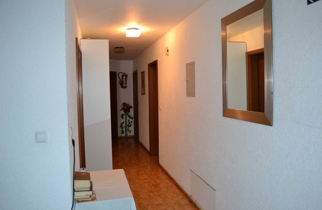 Doppelzimmer mit Dusche/WC - Gästehaus Tagescafe Eckenfels