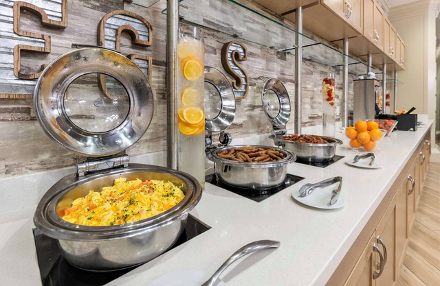 DoubleTree by Hilton Hotel San Diego - Mission Valley