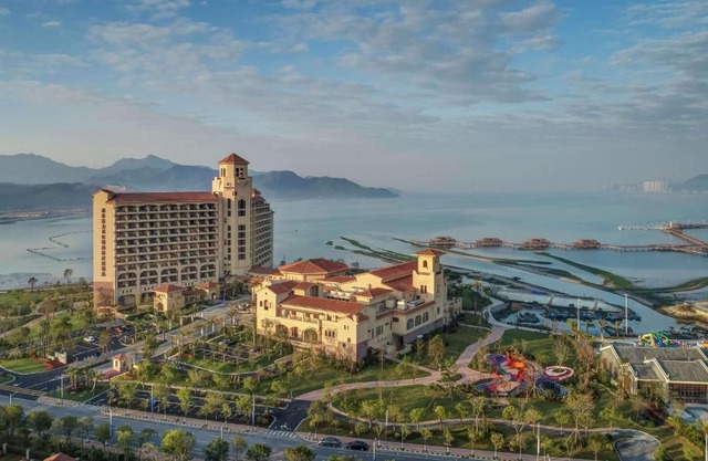 Doubletree By Hilton Huidong Resort