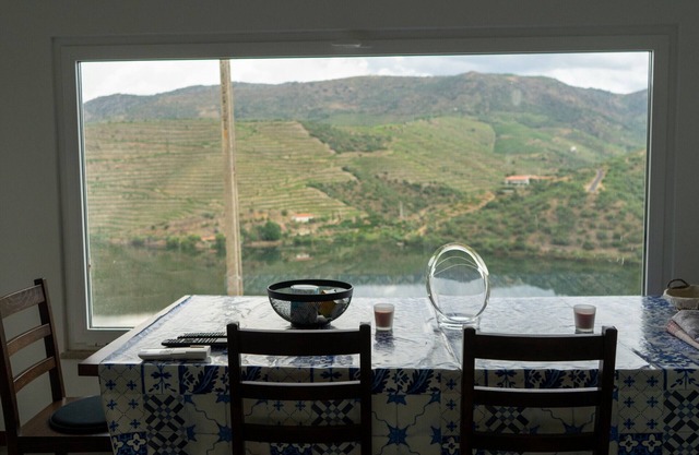DOURO RIVER VIEW FAMILY RETREAT 3BD APARTMENT
