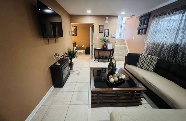 Downriver home that sleeps 12