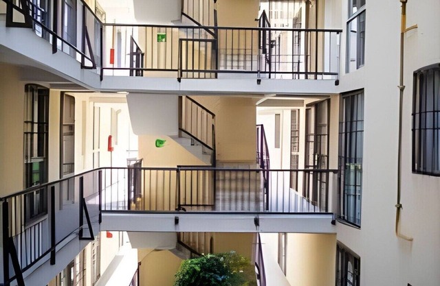 Downtown 2BR apartment: CLOSE TO MAIN ATTRACTIONS