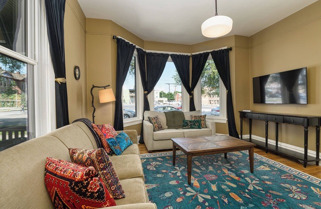 Downtown at Myrtles - 2 Bedroom, 1 Bath Close to all of Missoula's Favorites