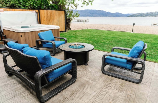 Downtown Beachhouse!