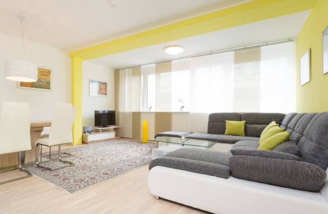 Downtown Big Apartment in the City - Top5