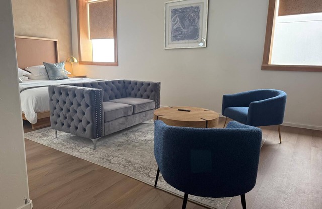 Downtown Boutique Hotel with Popular Cocktail Bar
