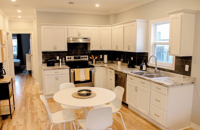 Downtown Charming Retreat