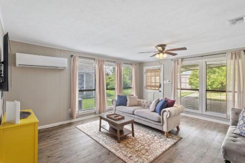 Downtown Cottage in Lake Charles LA