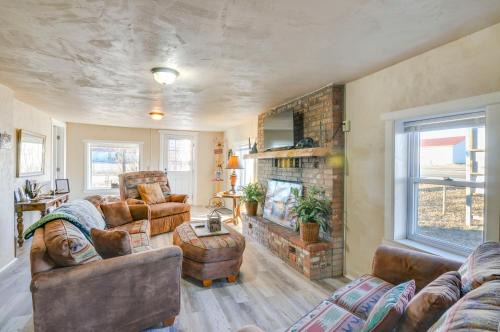 Downtown Del Norte Home Near Hiking and Fishing!