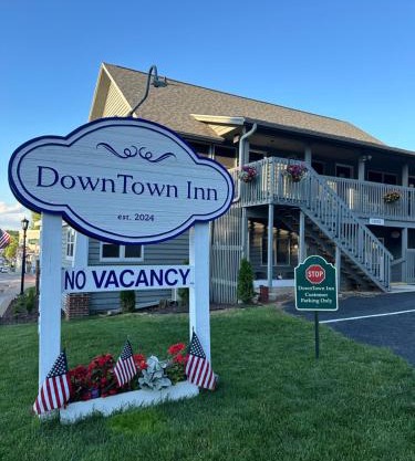DownTown Inn