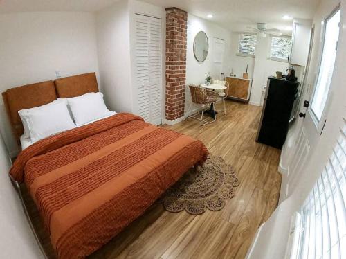 Downtown Little Italy Boho Studio w/Private Patio