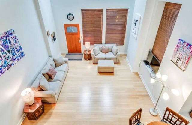 Downtown loft apartment in the heart of downtown New Haven.