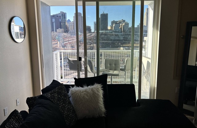Downtown Luxury Condo with an amazing view!