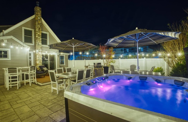 Downtown Luxury Villa on the Plymouth Waterfront
