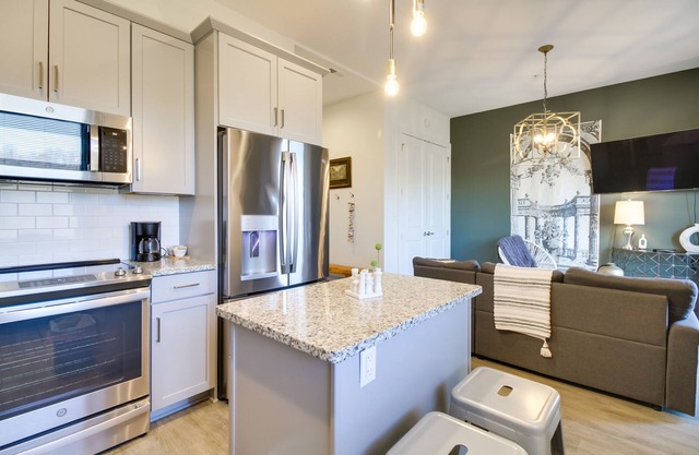 Downtown Lynchburg Condo w/ James River Views