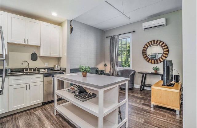 Downtown Manistee Efficiency Condo